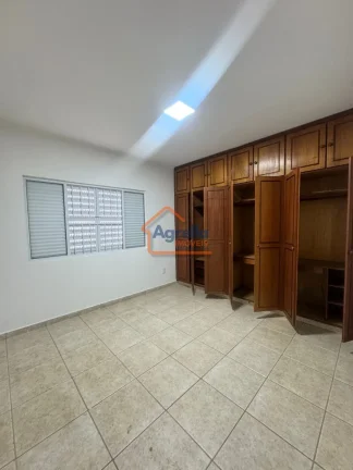 Imagem Casa à venda no bairro VILA PINHEIROS - Mogi Guaçu/SP