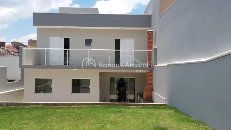 Imagem Este sobrado de 180m² de construção e 300m² de terreno oferece todo o conforto e espaço que sua...