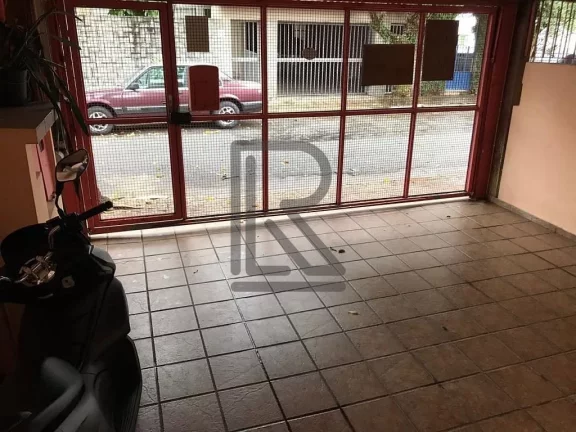 Imagem Sobrado Triplex localizado ao lado do aeroporto de Congonhas
