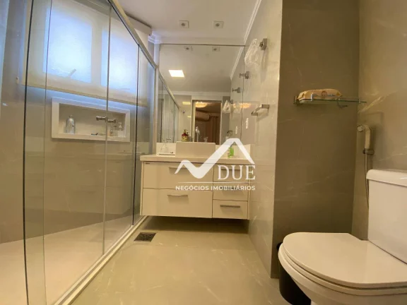 Imagem Apartamento com 4 dormitórios à venda, 299 m² por R$ 2.250.000,00 - Boqueirão - Santos/SP