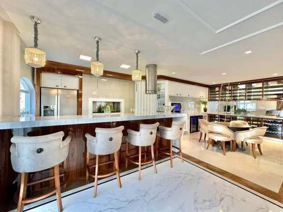 Imagem Apartamento 4Dormitórios dependência - Bairro Navegantes