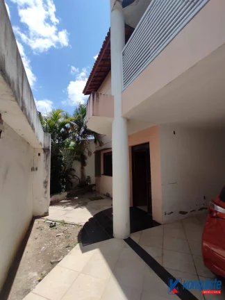 Imagem VENDO CASA DE 7/4 SENDO TRÊS COM SUÍTE NA CIDADE NOVA