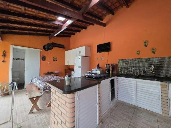 Imagem Casa linda no charmoso bairro Stella Maris em Peruíbe venha conhecer!
