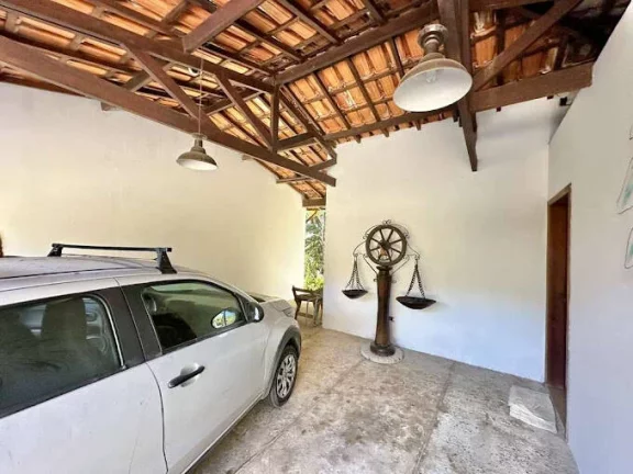 Imagem Cond. Vila Velha - Rústica, TÉRREA em 4 lotes, 5 dorm/3ste, piscina!