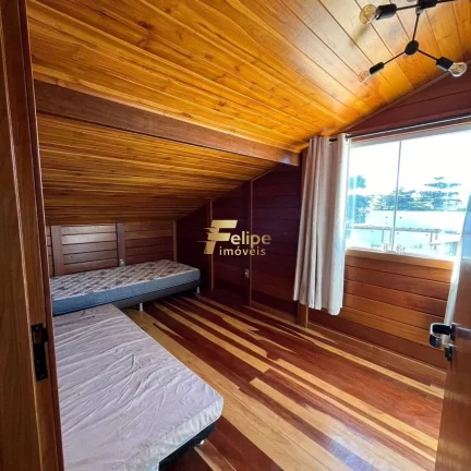 Imagem Esta é a oportunidade que você estava esperando! Uma casa ampla e espaçosa, perfeita para acomodar toda a sua família e amigos.