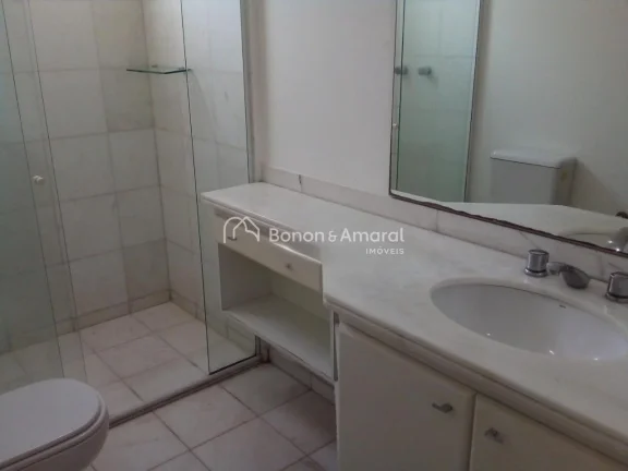 Imagem Apartamento duplex para locação no Cambuí, em uma das regiões mais valorizadas de Campinas. O ba...