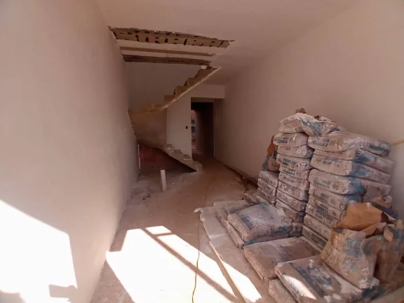 Imagem casa geminada 2 suítes 1 lavabo 2 vagas 1 varanda