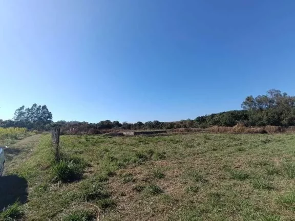 Imagem Construa Seu Refúgio na Colônia: Terreno de 3000m2 com Projeto Arquitetônico Personalizado