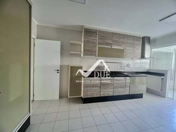Imagem Excelente apartamento no Jardins da Greiae desejado Condomínio Jardins da Grécia na Ponta da Praia em Santos.