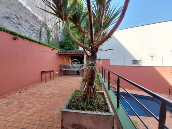 Imagem Charmosa e elegante casa em estilo praiano, com muitas janelas, bem iluminada e arejada disponível ...