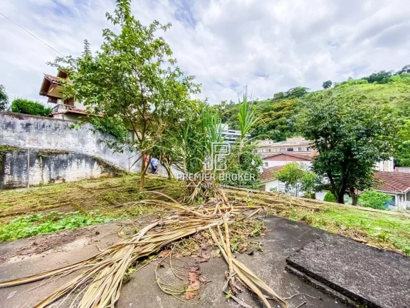 Imagem Terreno à venda, 872 m² por R$ 7.000.000,00 - Várzea - Teresópolis/RJ
