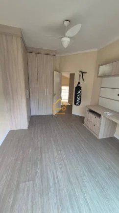 Imagem Casa Sobrado, 3 dormitórios(1 suite), Resid. Floradas da Serra, SJC