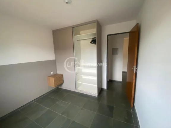 Imagem Duplex à venda em condomínio fechado