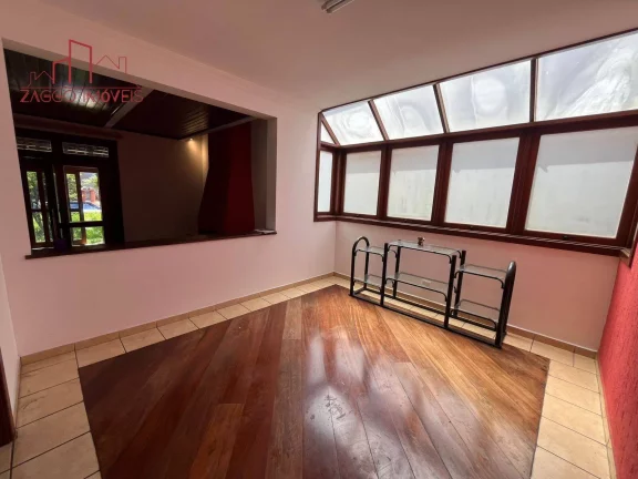 Imagem Casa Alto Padrão em Condomínio Fechado - 310m² - 4 dormitórios.