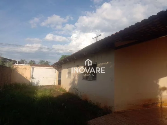Imagem Casa com 2 dormitórios à venda, 90 m² por R$ 290.000,00 - Setor Nossa Senhora da Saúde - Itumbiara/GO