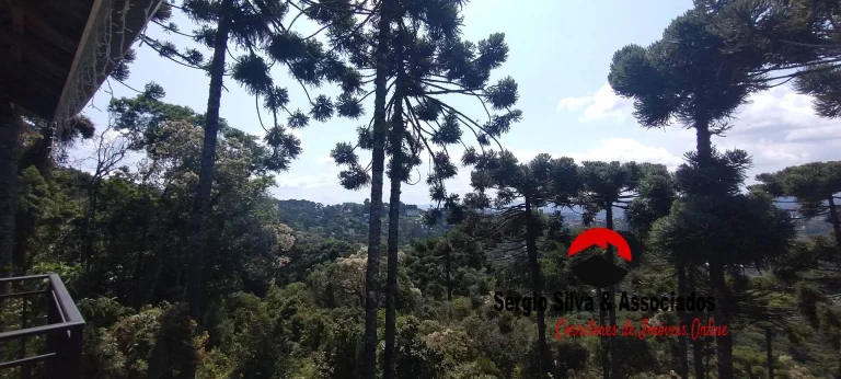 Imagem Casa a Venda na Região da Vila Natal em Campos do Jordão -SP.