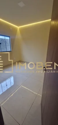 Imagem Casa à venda em Sinop-MT, bairro Parque Amazonas: 2 quartos, 1 sala, 1 banheiro, 70m² de área.