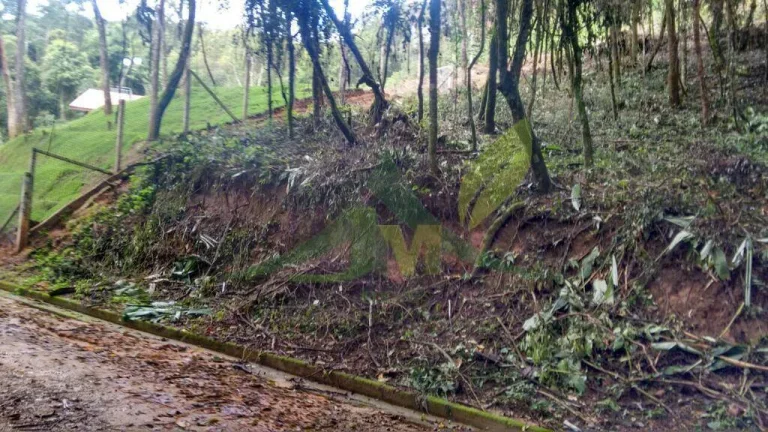 Imagem Terreno à Venda: 3.370m² em Loteamento a 2km da R. Fernão Dias