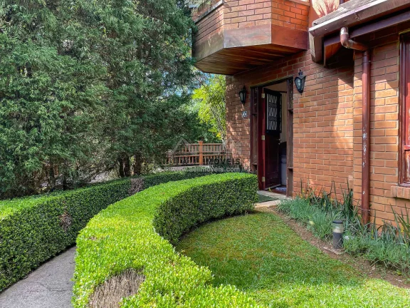 Imagem Casa à venda em Campos do Jordão: Próxima à natureza, um verdadeiro refúgio