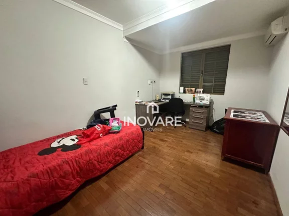 Imagem Casa com 4 dormitórios à venda, 400 m² por R$ 1.900.000,00 - Vila de Furnas - Itumbiara/GO
