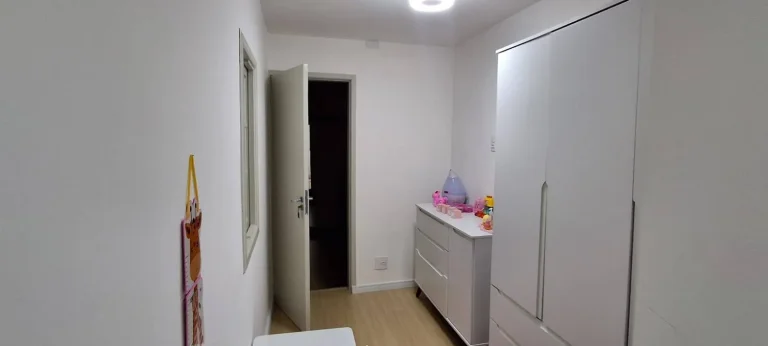 Imagem Sobrado Vila Monumento - 250M², 3 Dorms, 2 Vagas, Quintal.