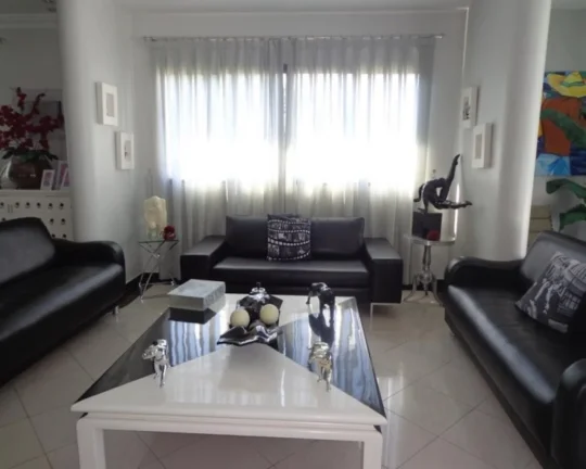 Imagem Cobertura à venda no Guarujá na Praia das Pitangueiras.