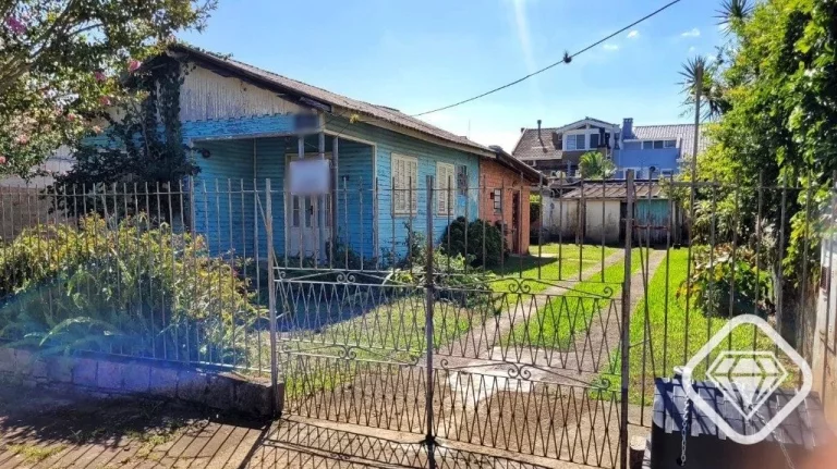 Imagem Brilhante Imóveis vende excelente terreno com 580m² (16,5m x 35,2m), em localização estratégica...