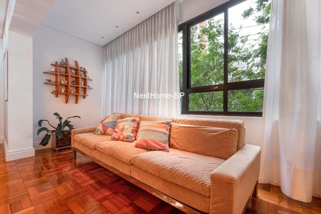 Imagem Apartamento de 198m ao lado do Parque Triano com 3 suítes amplo living, lavabo, cozinha, área de serviço e 1 vaga