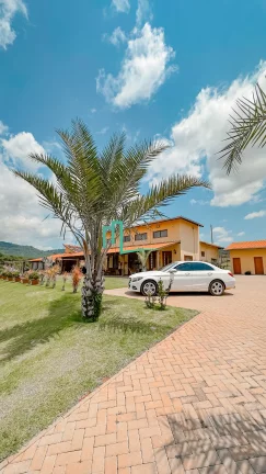 Imagem LINDA E EXCLUSIVA PROPRIEDADE RURAL COM 10 ALQUEIRES NA REGIÃO DE CAPETINGA/MG