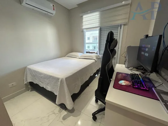 Imagem Apartamento no Canto do Forte em Praia Grande com 3 Dormitórios