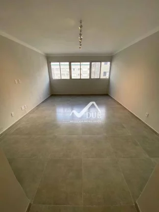 Imagem Apartamento com 2 dormitórios à venda, 80 m² por R$ 670.000,00 - Gonzaga - Santos/SP