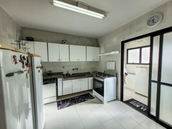 Imagem Imperdível Apartamento de 5 Quartos na Riviera de São Lourenço Módulo 03: 3 Suítes, 2 Salas, 2 Vagas de Garagem - 180,00 m²!