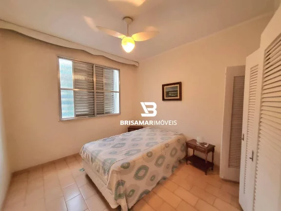 Imagem PITANGUEIRAS- UMA QUADRA DO MAR , AMPLO APARTAMENTO , GARAGEM DEMARCADA NO PRÉDIO.