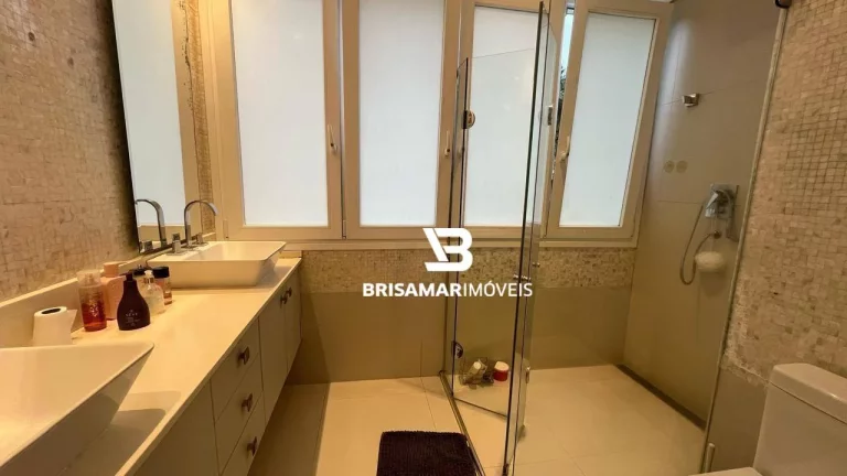 Imagem PRAIA DO GUAIÚBA - CASA CINEMATOGRÁFICA , 04 SUÍTES E 04 VAGAS DE GARAGEM.