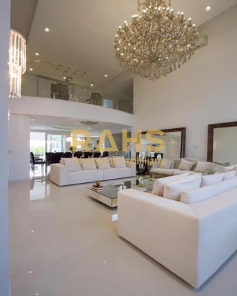 Imagem Requinte, Conforto e Segurança, Você Encontra Nessa Excepcional Residência de Alto Padrão em Con...