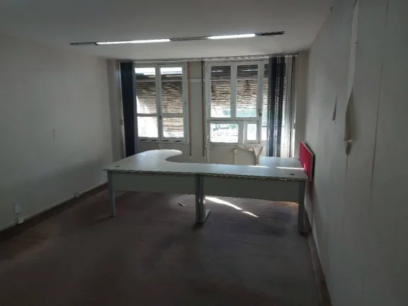 Imagem CONJUNTO DE SALA CONJUGADA À VENDA AVENIDA CHURCHILL.