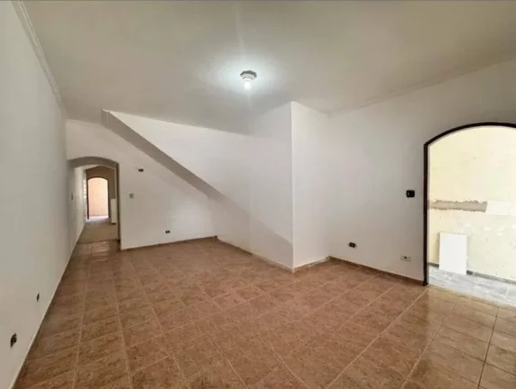 Imagem Casa para Alugar com 64m², 2 dormitórios, 1 sala e 1 vaga!!!