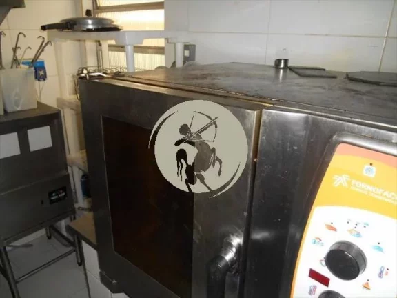 Imagem PONTO COMERCIAL RESTAURANTE, FATURA EM TORNO DE 80.000,00 EM 1 TURNO DEIXA 10.000,00 8 FUNCIONÁRIOS...