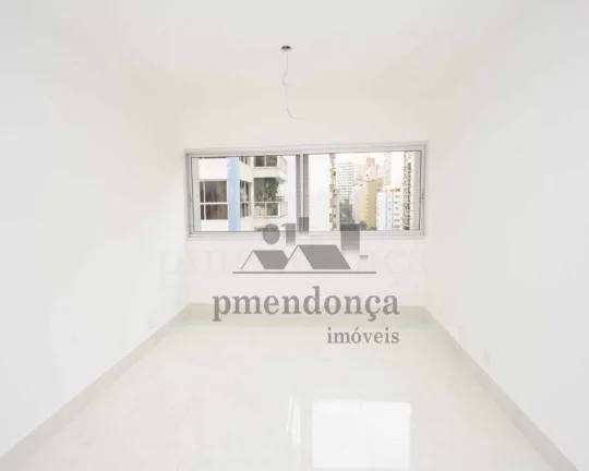 Imagem Apartamento totalmente reformado, living com porcelanato, 3 dormitórios, sendo 1 suíte, ambos no c...