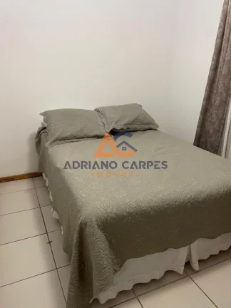 Imagem Apartamento pronto para morar com 2 dormitórios e demais cômodos no Centro de Penha a venda pela Adriano Carpes Imóveis.