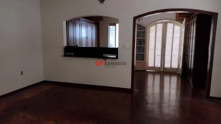 Imagem Sobrado à venda 3 Quartos, 1 Suite, 2 Vagas, 672M², Santa Maria, Santo André - SP