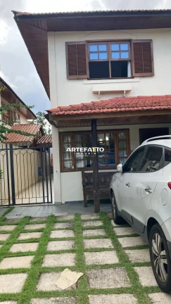 Imagem Casa de 156m2 com 3 dormitórios(1suite), 4 vagas- Quintal espaçoso e integrado