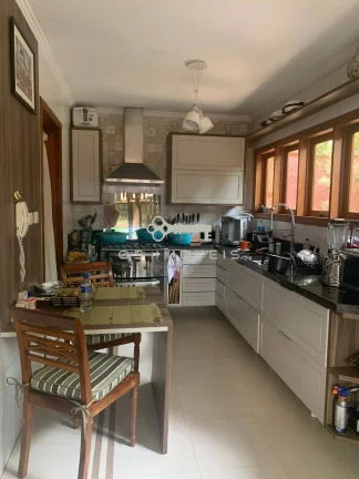 Imagem Casa em Condomínio em meio a natureza com 10 casas na Granja Viana!!!!