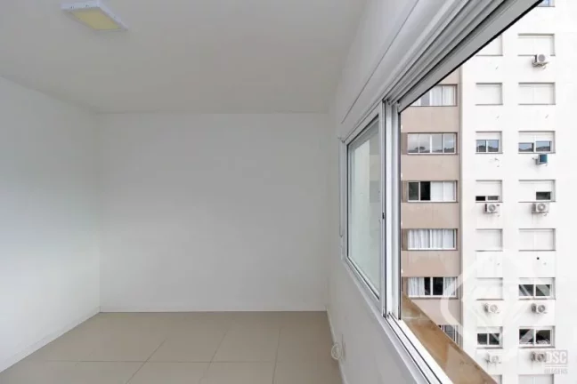 Imagem Apartamento semi-novo com vista, suíte e infraestrutura completa .

A Brilhante Imóveis oferece es...