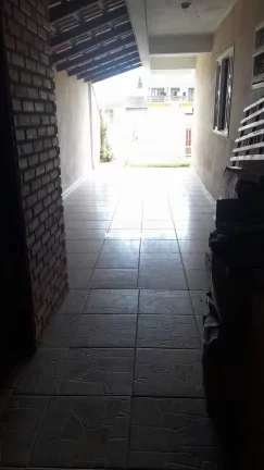 Imagem Casa com 06 dormitórios no Bairro Itacolomi - Balneário Piçarras - SC