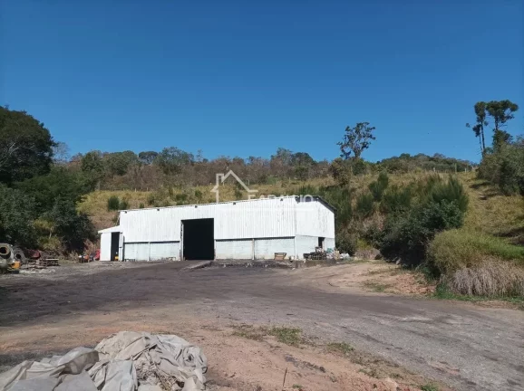 Imagem Imagine um espaço de 30.000m² onde seus sonhos de negócio e qualidade de vida se encontram. Apresentamos um imóvel excepcional em Piedade-SP,