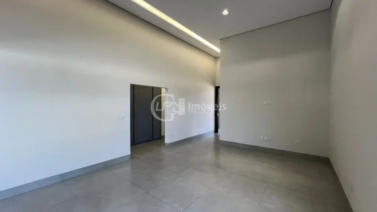 Imagem Impecável Casa em Condomínio à Venda em Alphaville Campo Grande 3, Campo Grande-MS: 3 Quartos, 3 Suítes, 3 Salas, 1 Banheiro, 4 Vagas, 180,38 m²!
