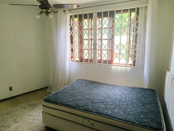 Imagem Casa para venda no bairro Azenha em Porto Alegre