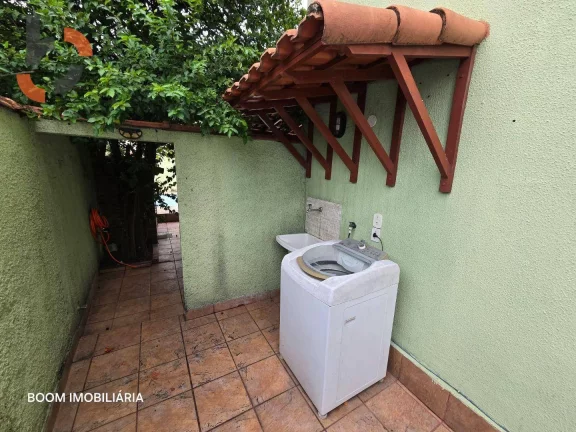 Imagem Casa com 4 dormitórios à venda, 177 m² por R$ 595.000,00 - Cruzeiro do Sul - Mesquita/RJ