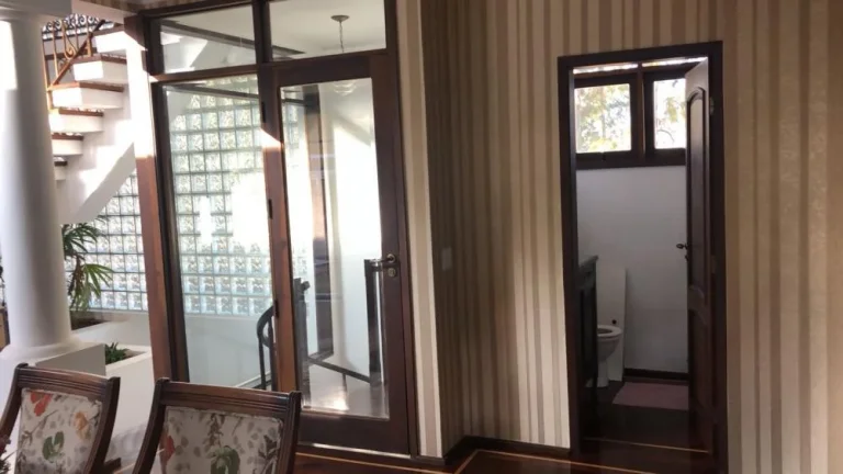 Imagem Casa em Aldeia da Serra - 688m²